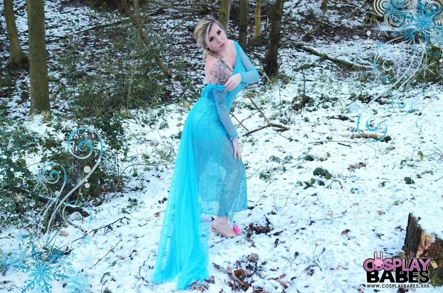 Frozen nua em cosplay safado: quadrinhos eróticos explícitos
