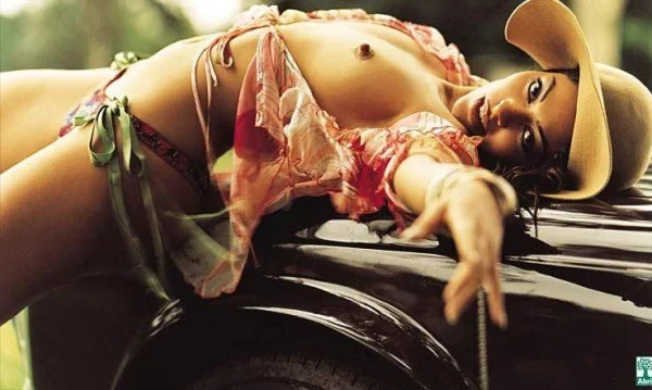 Mamada Irresistível: HQ Erótica de Juliana Paes em Cenas Explícitas