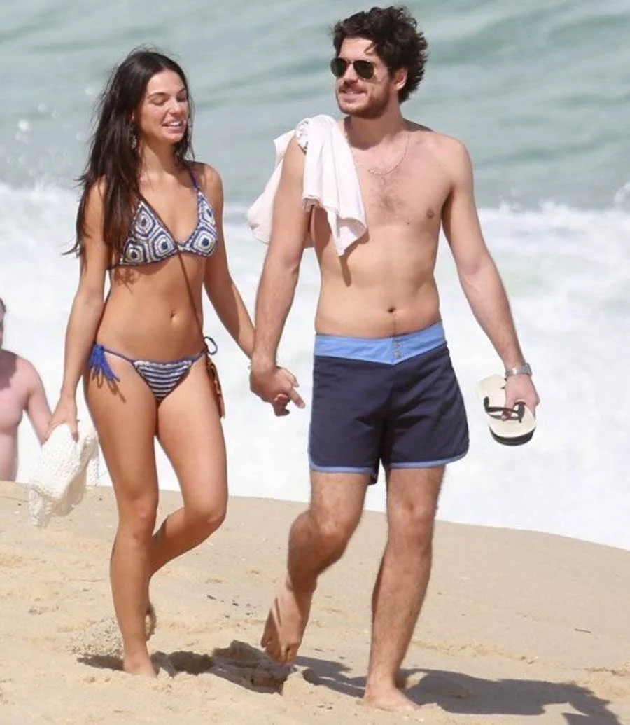 Vazou Nude Explícito de Isis Valverde em Quadrinhos Eróticos