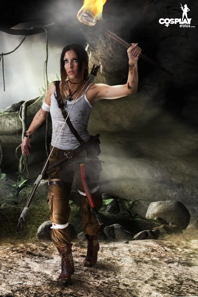 Lara Croft Cosplay: Hentai Explícito em Quadrinhos Provocantes