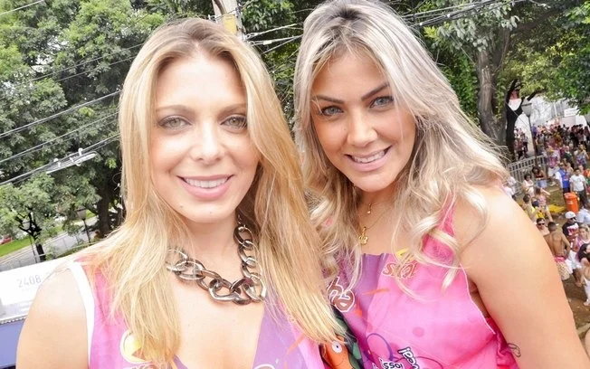 Stefanie Mello: Quadrinhos Eróticos Explícitos e Fotos Nuas Sem Censura Stefanie Mello: Quadrinhos Eróticos Explícitos e Fotos Nuas Sem Censura